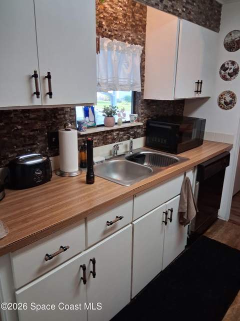 480 Egret Circle, Micco FL - photo 7 of 28
