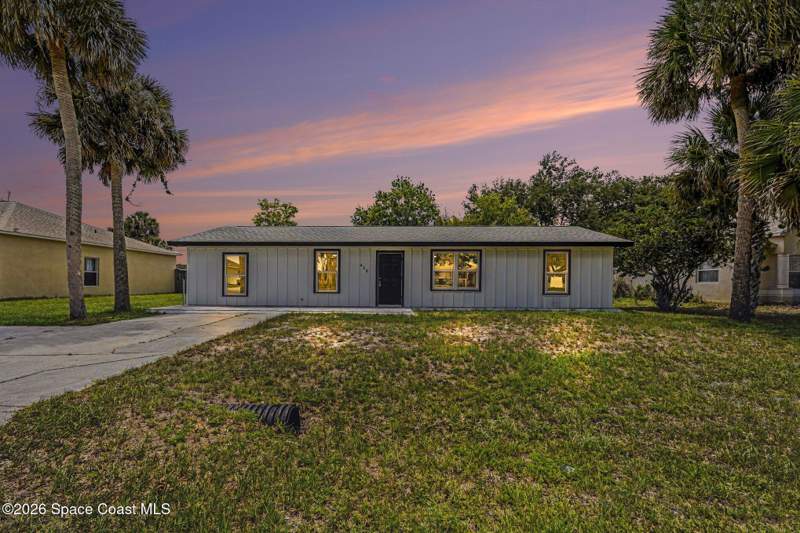 3 bedroom Single Family Residence at 428 Calamondin Avenue, Port Malabar Unit 13, Palm Bay — photo 3