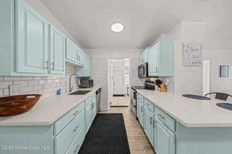 215 Jefferson Avenue, Cape Canaveral FL - photo 10 of 34