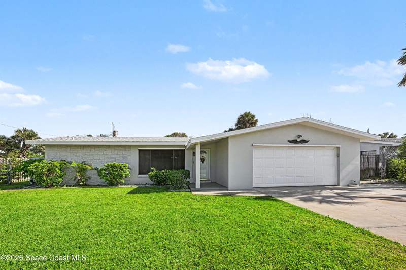 3 bedroom Single Family Residence at 364 Formosa Drive, Cocoa Isles 8th Addn, Cocoa Beach — photo 4