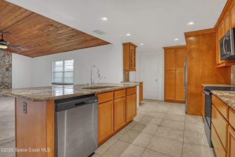 524 Aviation Avenue, Palm Bay FL - photo 8 of 25