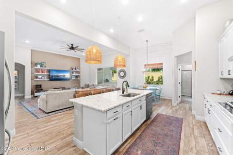 3791 Durksly Drive, Melbourne FL - photo 11 of 44