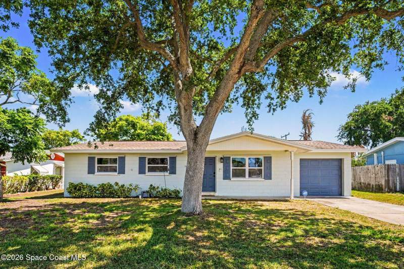 3 bedroom Single Family Residence at 1525 Plum Avenue, Harbor Estates Sec 2, Merritt Island — photo 2