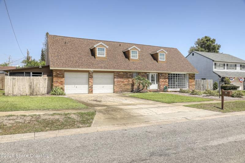 4 bedroom Single Family Residence at 565 Ora Dell Avenue, Lakeview Park Unit 2, Titusville — photo 2