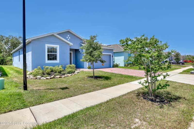 3 bedroom Single Family Residence at 3403 Bengal Drive, Fox Lake Hammock, Titusville — photo 3