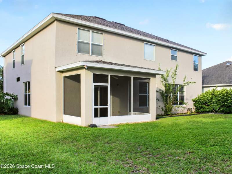 5 bedroom Single Family Residence at 376 Broyles Drive, Replat of Holly Trace Bayside Lakes, Palm Bay — photo 3