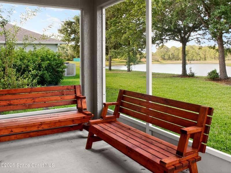 5 bedroom Single Family Residence at 376 Broyles Drive, Replat of Holly Trace Bayside Lakes, Palm Bay — photo 5
