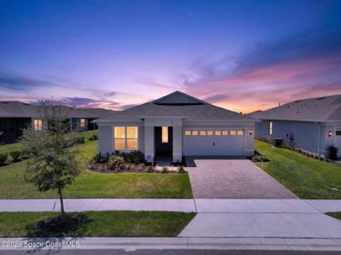 8874 Nixie Avenue, golf community for sale in Melbourne