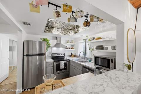 210 Columbia Drive, Cape Canaveral FL - photo 14 of 45