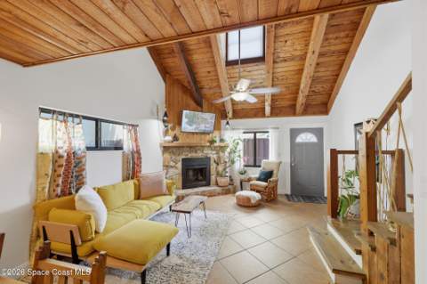 210 Columbia Drive, Cape Canaveral FL - photo 10 of 45