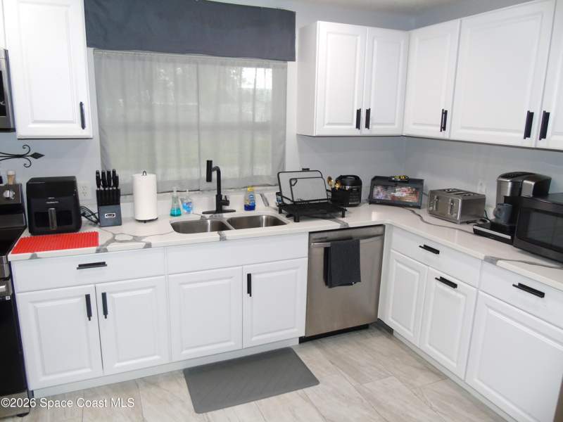 4 bedroom Single Family Residence at 1708 Golfview Drive, Golfview Subd Replat, Rockledge — photo 5