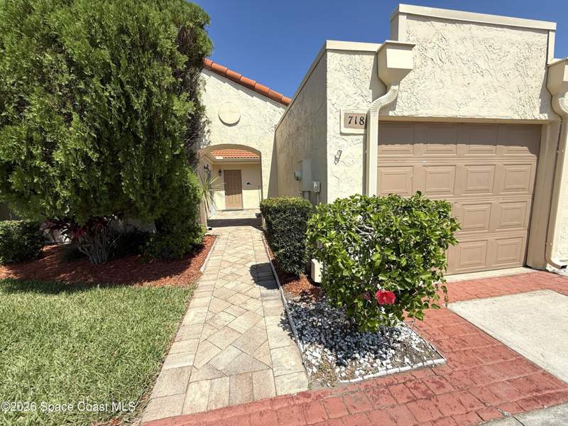 3 bedroom Single Family Residence at 718 Pine Island Drive, Courtyards Suntree Pud Stage 5 Tr 62 Unit 3 Th, Melbourne — photo 3
