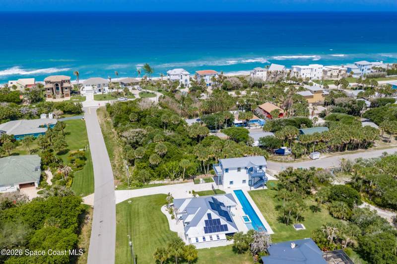 5 bedroom Single Family Residence at 125 Bayshore Drive, Sampson Grove Subdivision, Melbourne Beach — photo 4