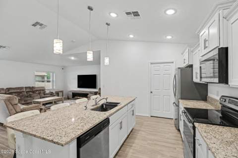 1257 Theresa Street, Palm Bay FL - photo 6 of 23