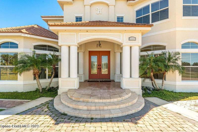 6 bedroom Single Family Residence at 9235 Babcock Street, Cape Kennedy Groves Unit 9, Palm Bay — photo 4