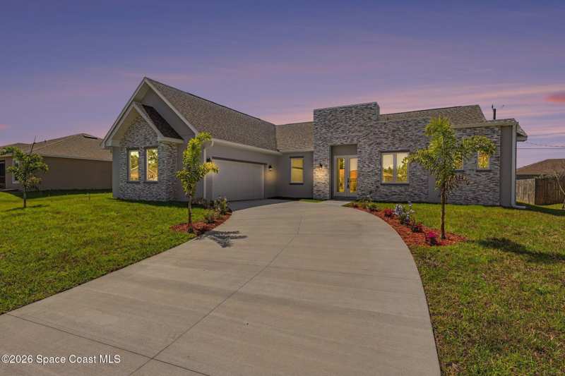 3 bedroom Single Family Residence at 2062 SW O'Connel Avenue, Port Malabar Unit 31, Palm Bay — photo 1