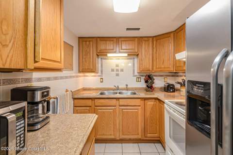 4800 Ocean Beach Boulevard #123, Cocoa Beach FL - photo 18 of 57