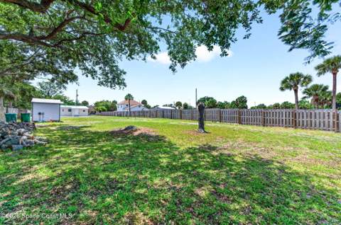 2517 Lipscomb Street, Melbourne FL - photo 10 of 35