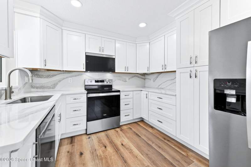 2 bedroom Single Family Residence at 2517 Lipscomb Street, Hopkins Plat, Melbourne — photo 3