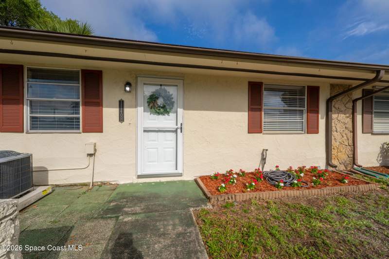 2 bedroom Townhouse at 1140 Cheney Highway #H, Meadows Sec 1 The, Titusville — photo 2
