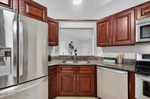 1582 Giles Street, Palm Bay FL - photo 13 of 34