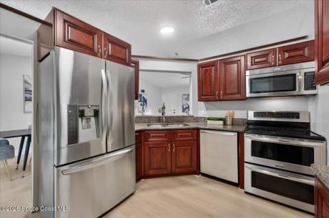 1582 Giles Street, Palm Bay FL - photo 14 of 34