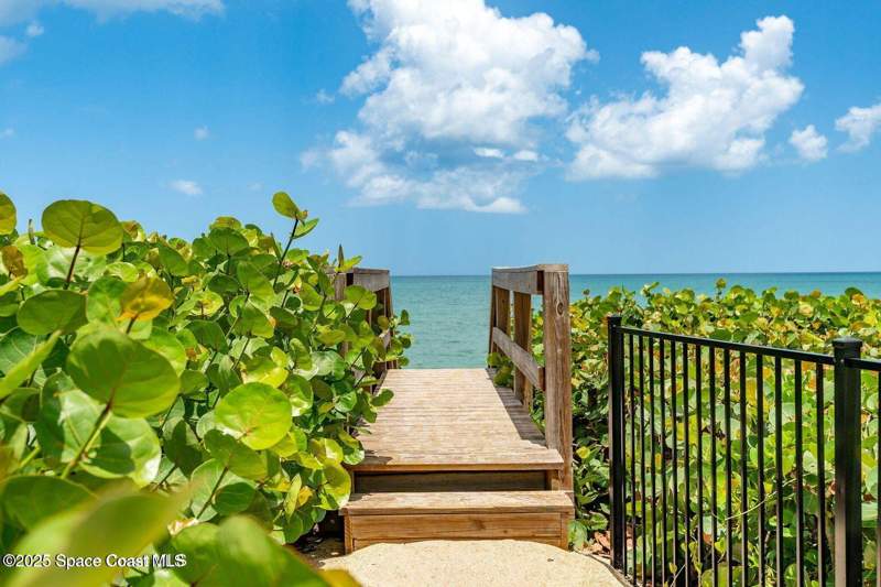 3 bedroom Condominium at 3031 Hafen Lane #205, Harbor Island Beach Club, Melbourne Beach — photo 4