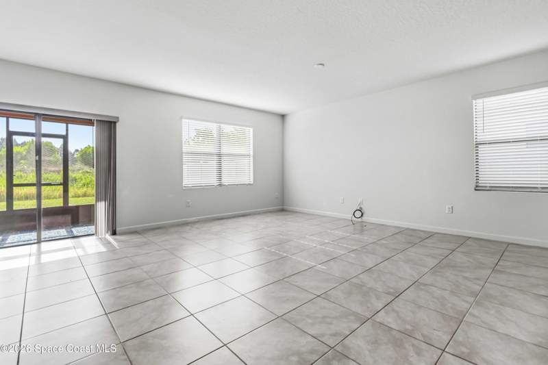 4 bedroom Single Family Residence at 939 Remington Green Drive, Preserves at Stonebriar Phase 1, Palm Bay — photo 5