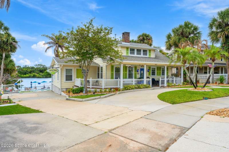 7 bedroom Single Family Residence at 907 E Melbourne Avenue, Camps Plat of Melbourne, Melbourne — photo 4