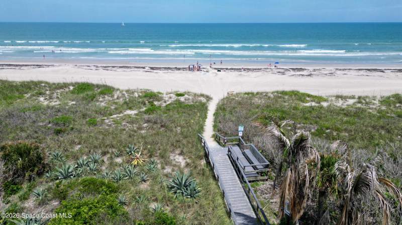 1 bedroom Condominium at 610 Jefferson Avenue #6, Jefferson Arms Condo, Cape Canaveral — photo 2