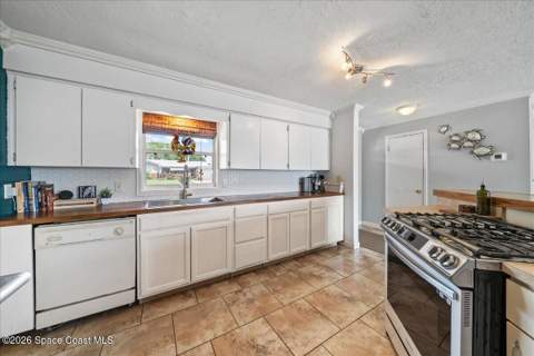 4850 Key Madeira Drive, Titusville FL - photo 6 of 24