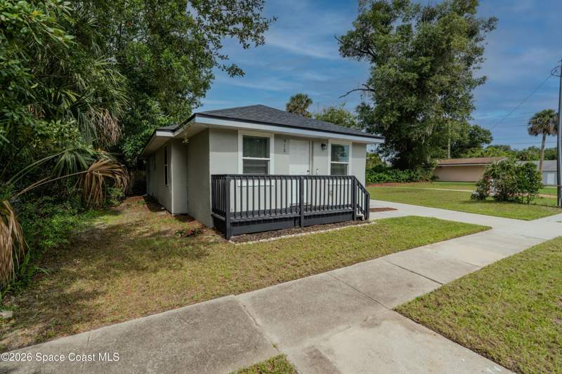 3 bedroom Single Family Residence at 512 Canaveral Avenue, Titusville, Titusville — photo 4