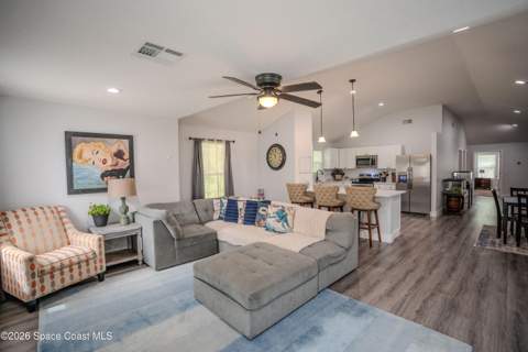 512 Canaveral Avenue, Titusville FL - photo 7 of 32