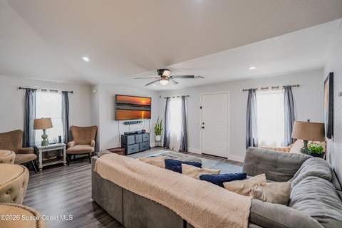 512 Canaveral Avenue, Titusville FL - photo 10 of 32