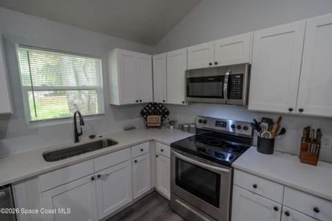 512 Canaveral Avenue, Titusville FL - photo 12 of 32