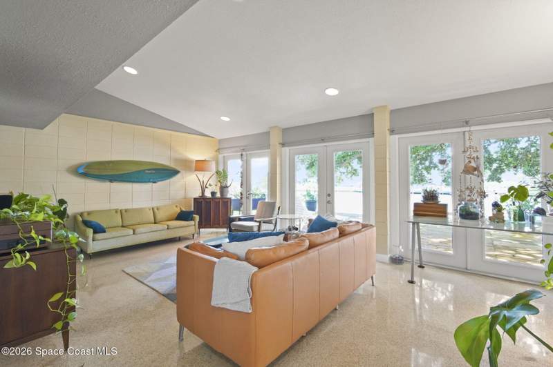 3 bedroom Single Family Residence at 514 Cocoa Isles Boulevard, Cocoa Isles 2nd Addn, Cocoa Beach — photo 5