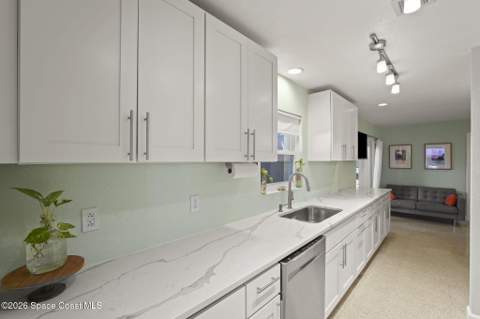 514 Cocoa Isles Boulevard, Cocoa Beach FL - photo 7 of 69