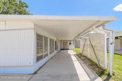 320 Holiday Park Boulevard, Palm Bay FL - photo 7 of 44