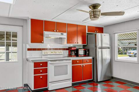 320 Holiday Park Boulevard, Palm Bay FL - photo 12 of 44