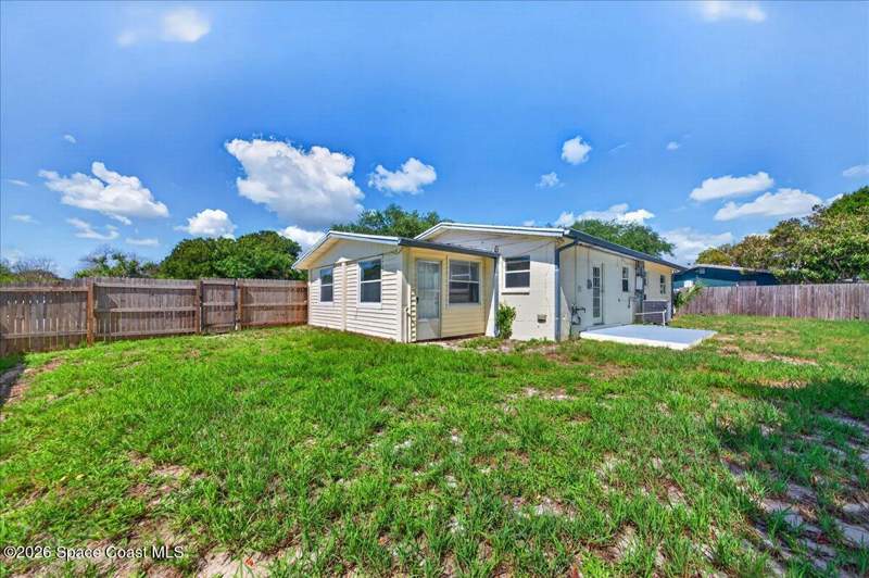 3 bedroom Single Family Residence at 2804 Kenyon Avenue, College Green Estates Unit 6, Cocoa — photo 3