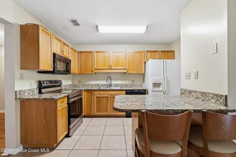 1917 Manor Drive, Palm Bay FL - photo 10 of 33
