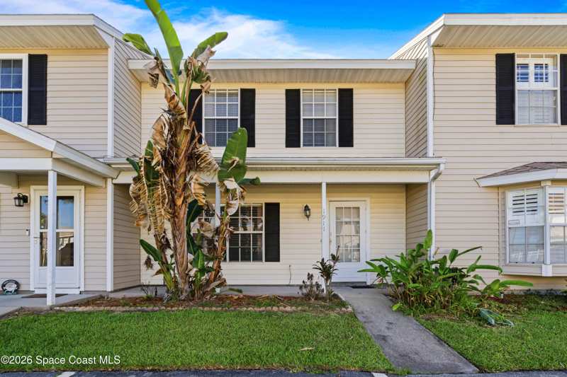 2 bedroom Townhouse at 1917 Manor Drive, Windsor Park Townhomes, Palm Bay — photo 1