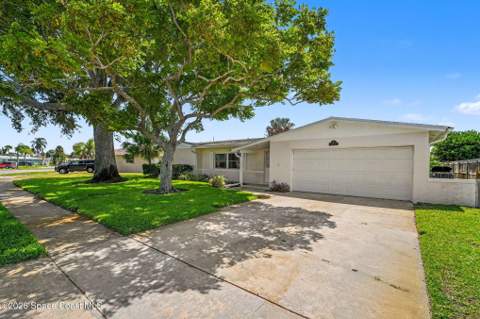 60 Florida Boulevard, Merritt Island FL - photo 9 of 35