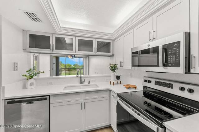 1420 Huntington Lane #2405