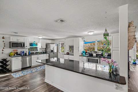 427 Lynn Avenue, Melbourne FL - photo 13 of 27