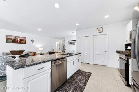 180 Dolphin Street, Palm Bay FL - photo 14 of 40