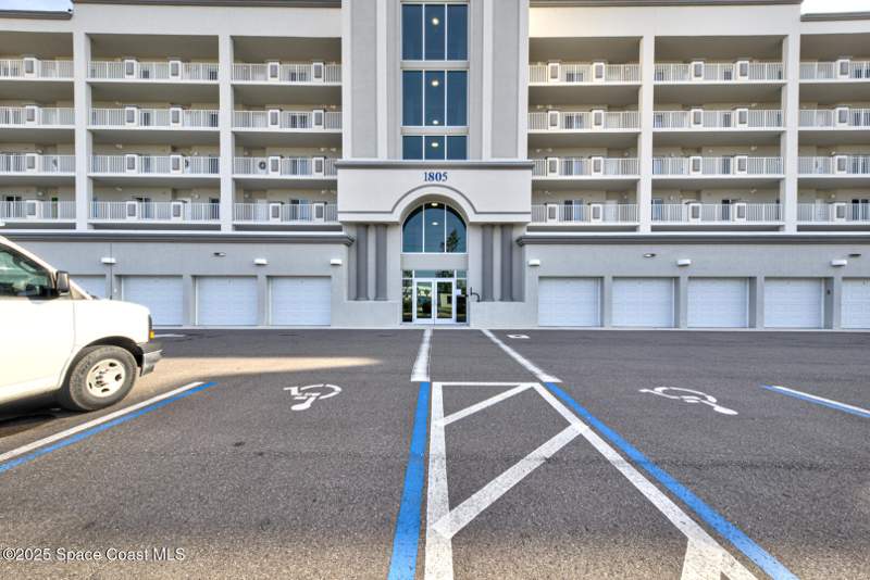 2 bedroom Condominium at 1805 Riverside Drive #504, River Palms Condo, Titusville — photo 2