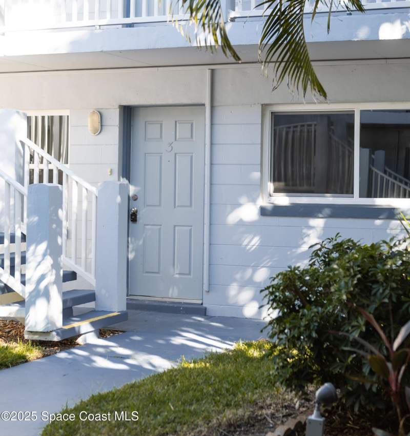 1 bedroom Condominium at 7165 Ridgewood Avenue #Unt3, Avon By The Sea, Cape Canaveral — photo 2