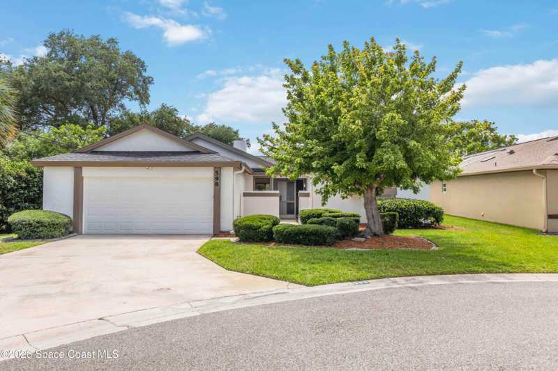 3 bedroom Single Family Residence at 598 Pine Forest Court, Country Walk at Suntree Stage 8 Tract 64 Pud, Melbourne — photo 1