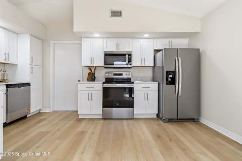598 Pine Forest Court, Melbourne FL - photo 13 of 44